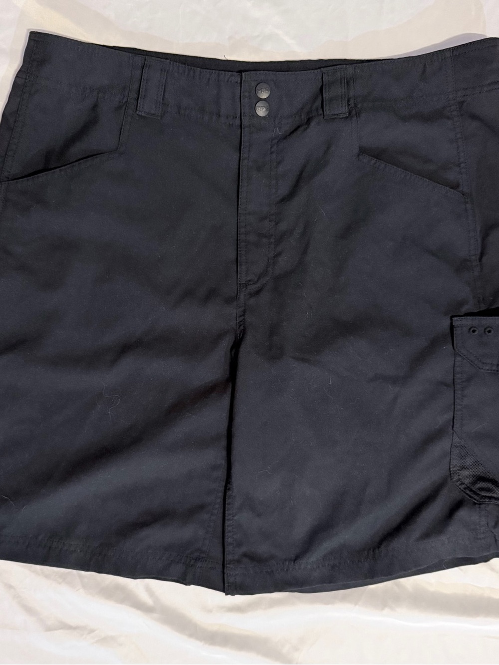 Columbia PFG Omni-Shield Black Cargo 38 Flat Front Pockets glass cleaner